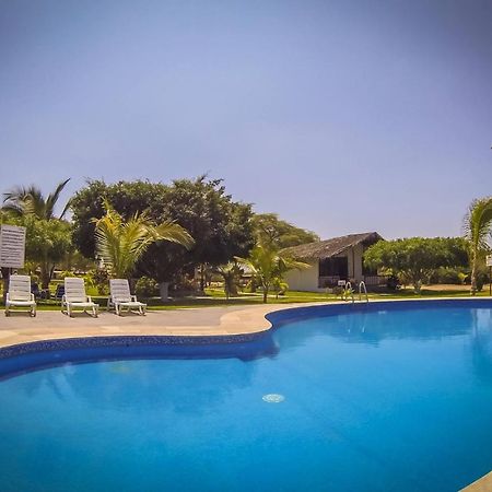 La Choza Bungalows Tambo Grande Bagian luar foto