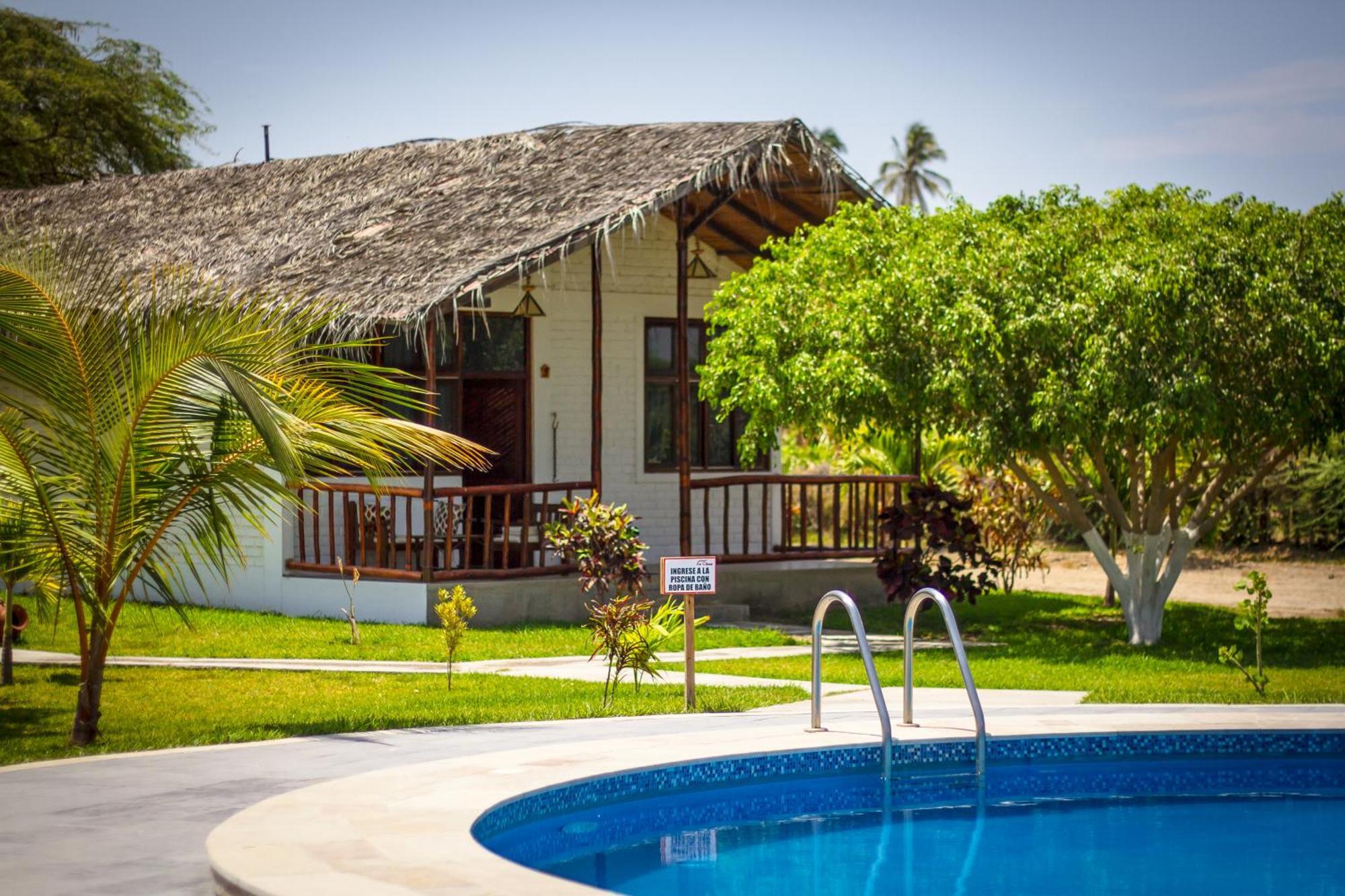 La Choza Bungalows Tambo Grande Bagian luar foto