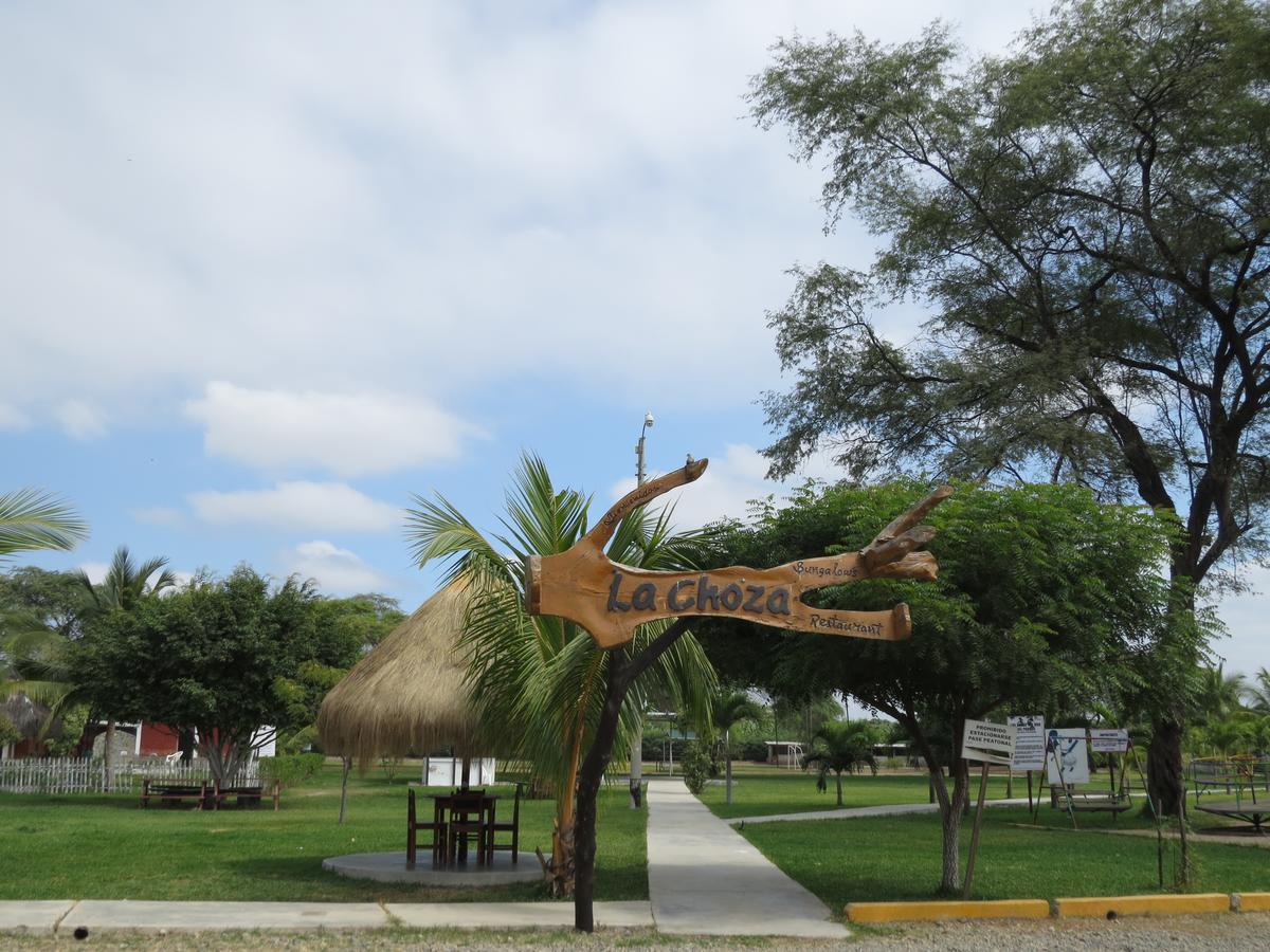 La Choza Bungalows Tambo Grande Bagian luar foto